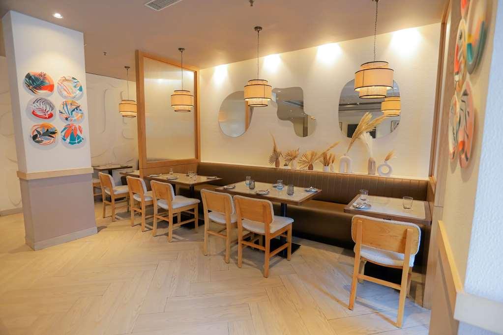 Park Inn By Radisson New Delhi Lajpat Nagar Restaurant photo