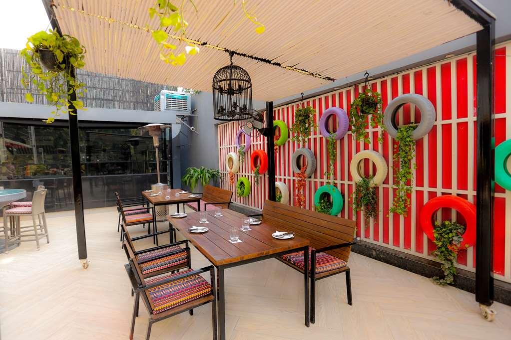 Park Inn By Radisson New Delhi Lajpat Nagar Restaurant photo