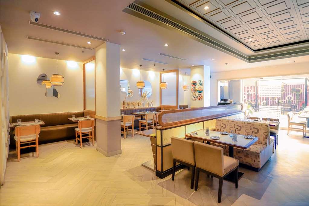 Park Inn By Radisson New Delhi Lajpat Nagar Restaurant photo