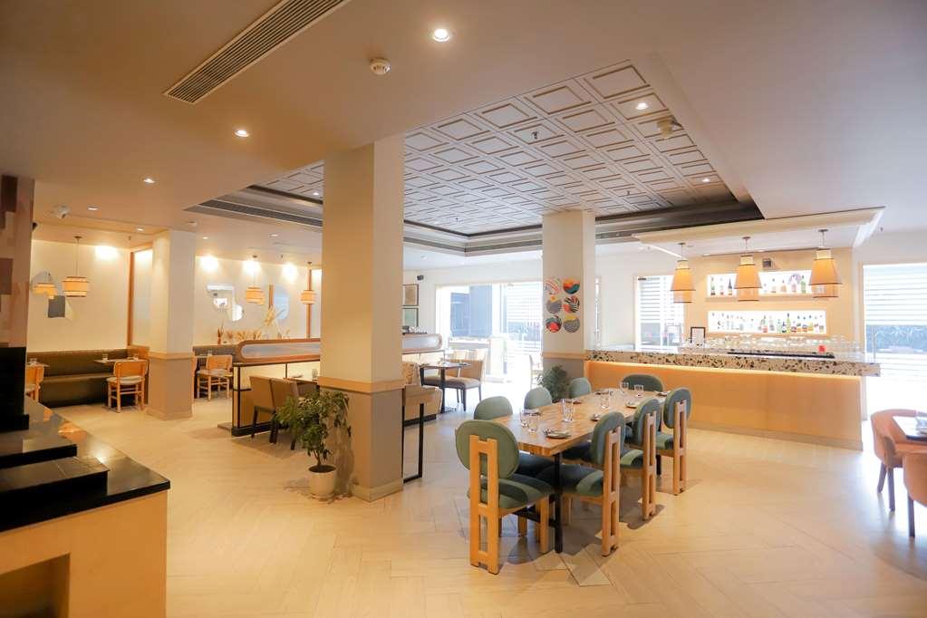 Park Inn By Radisson New Delhi Lajpat Nagar Restaurant photo