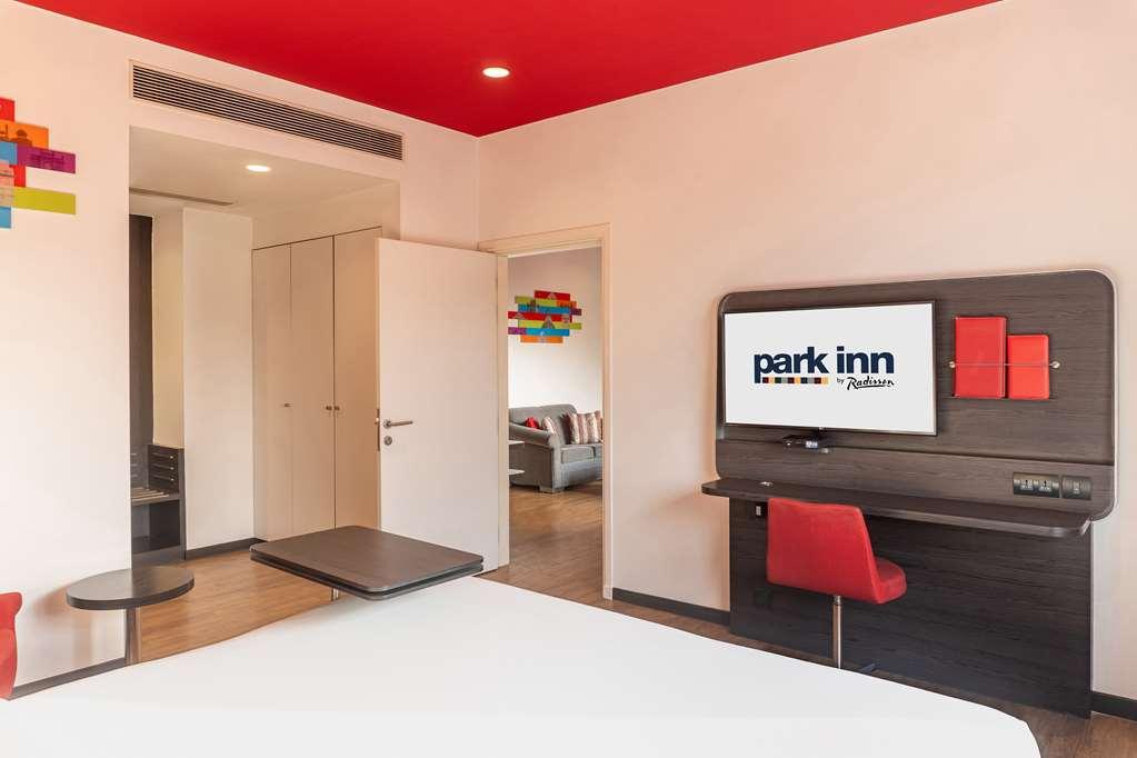 Park Inn By Radisson New Delhi Lajpat Nagar Chambre photo